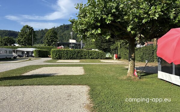 CCBZ - Camping und Caravanningclub Bad Zurzach — Foto 2