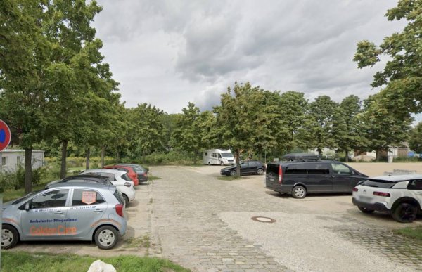 Wohnmobilstellplatz Festplatz — Fotoğraf 2
