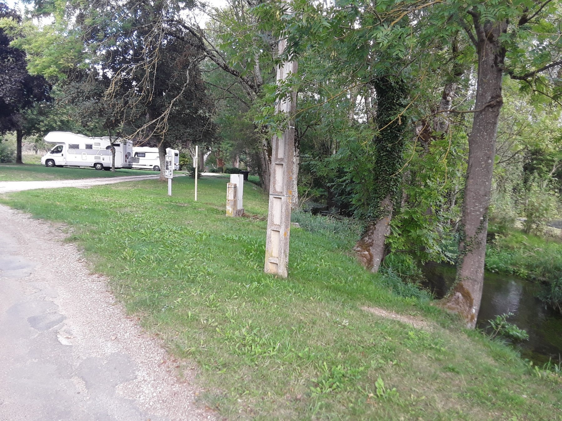 Stellplatz Laignes — Campervan Site in Laignes