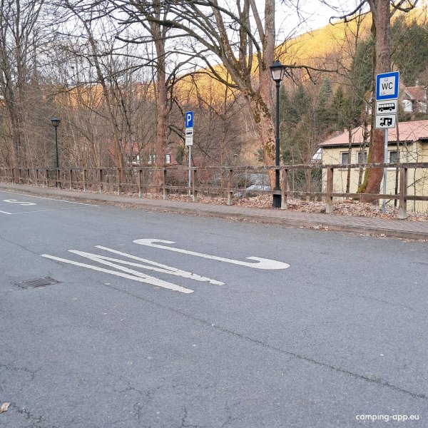 Übernachtungsparkplatz am eh. Bahnhof Stolberg (Harz) — Photo 3