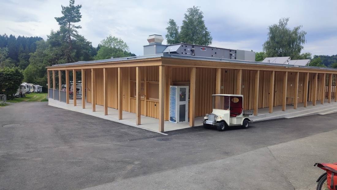 Camping Strandbad Restaurant - Türlersee — Camping Site in Hausen am Albis