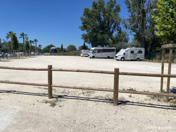 Stellplatz Bellegarde — Photo 4