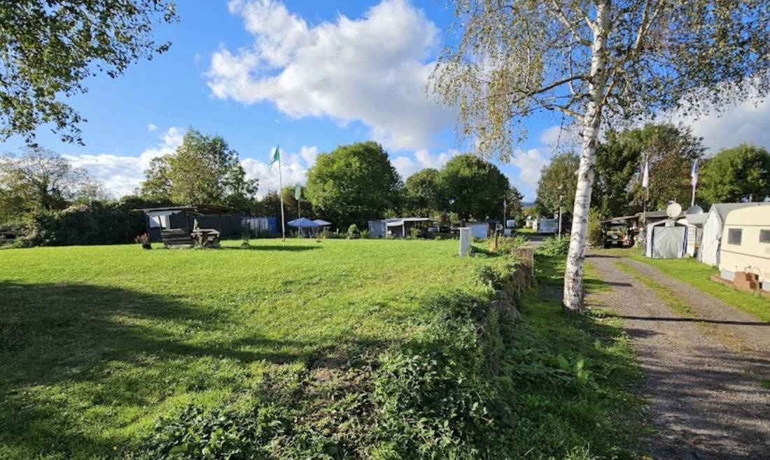 Camping Wilhelm — Sítio de acampamento in Brey
