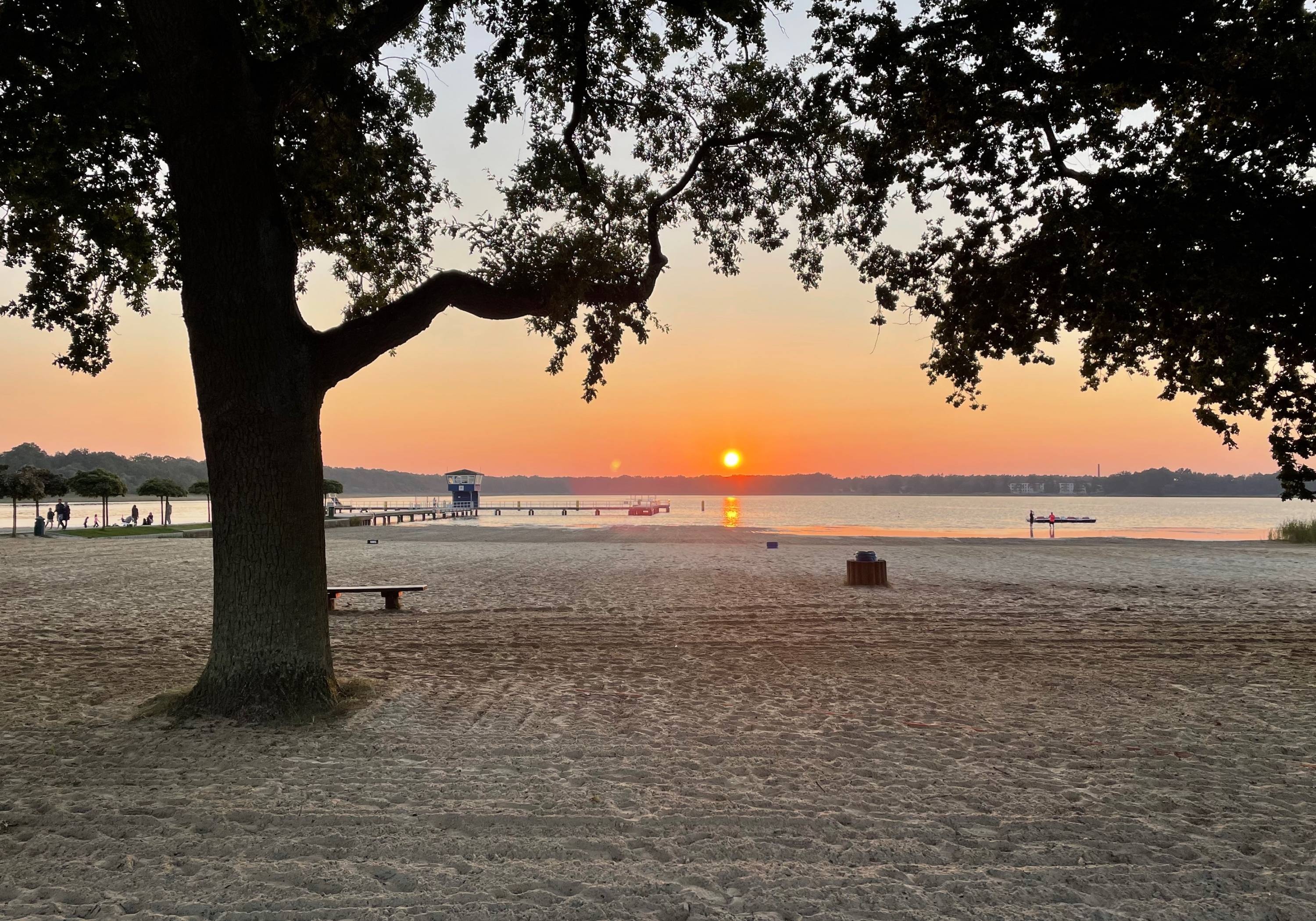 Barracuda Beach Camping am See — Campingplats in Neustadt-Glewe