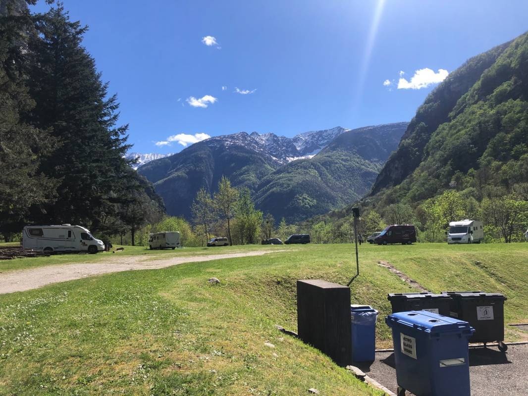 Stellplatz Bignasco — Місце для кемперів in Cevio