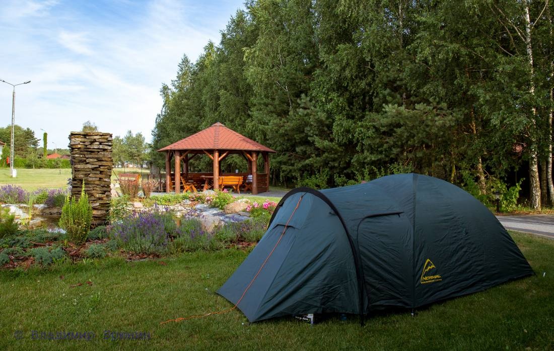 Podwarszawski Camping — Karavan Sitesi in Rozalin