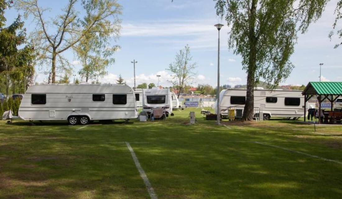 Oaza Błonie — Camping in Kórnik