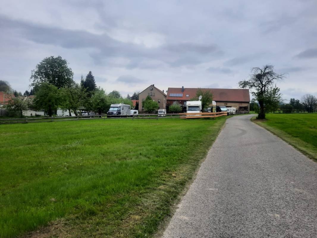 Stellplatz am Schanzberg — Camping Site in Oberseifersdorf