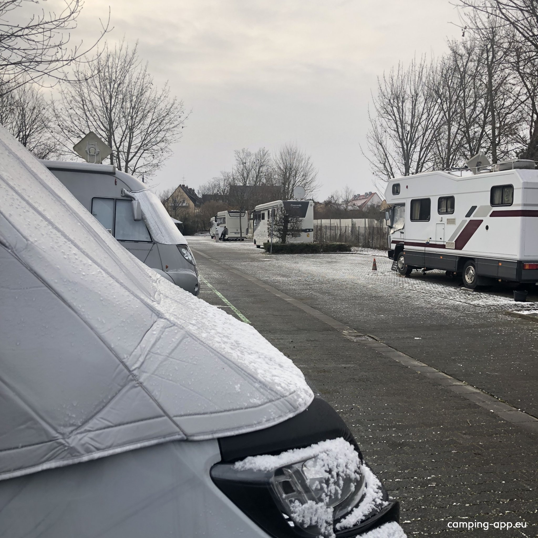 Stellplatz fürKunden & Weininteressierte — Sítio para autocaravanas in Gau-Algesheim