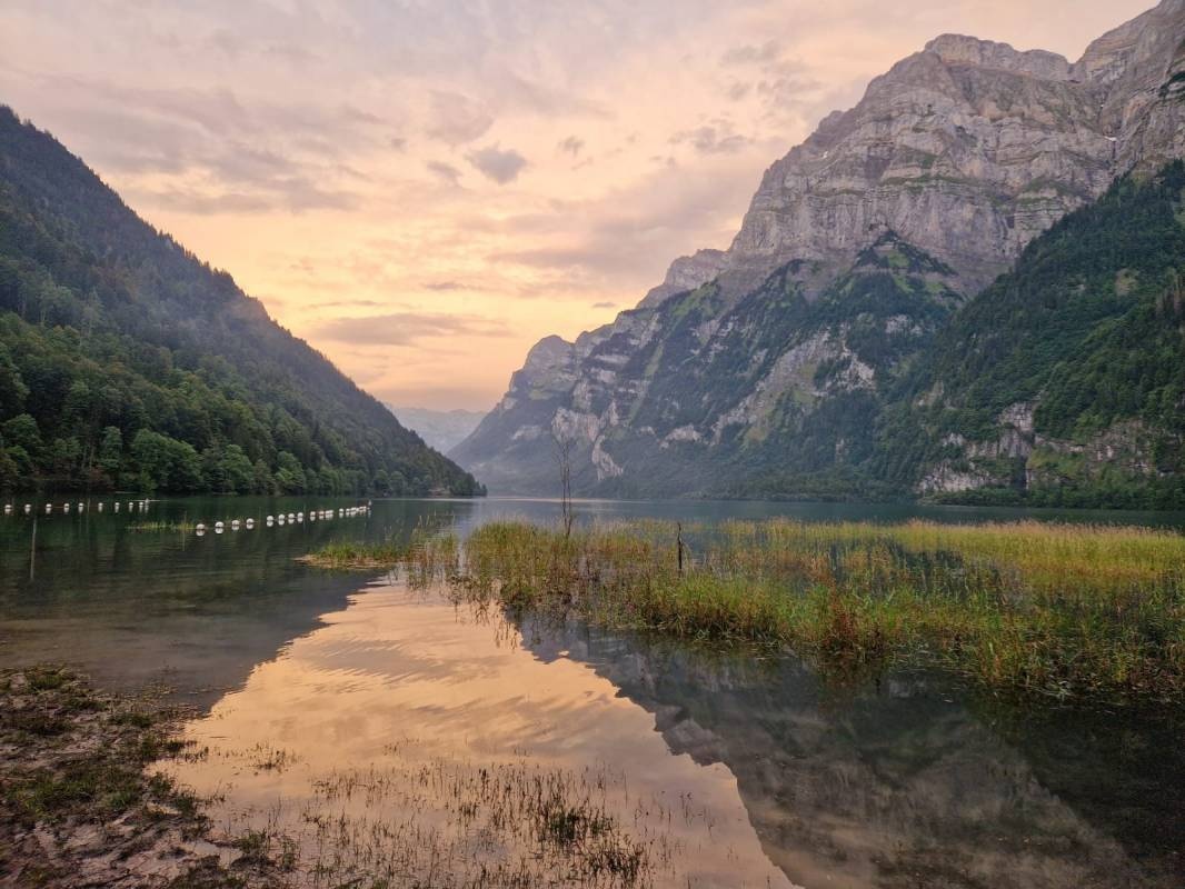 Camping Vorauen — Camping Site in Klöntal