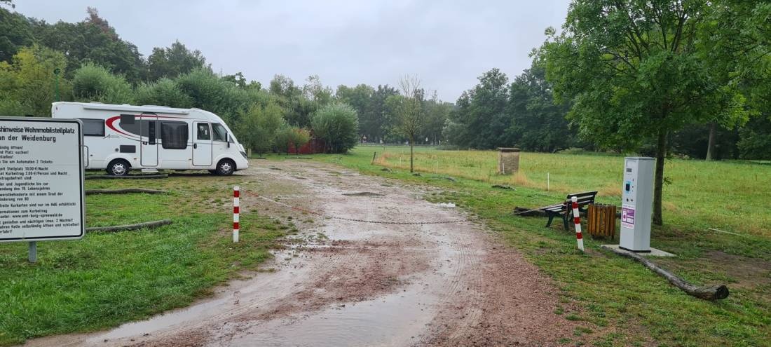 Wohnmobilstellplatz Weidenburg — Sp. parking dla kamperów in Burg (Spreewald)
