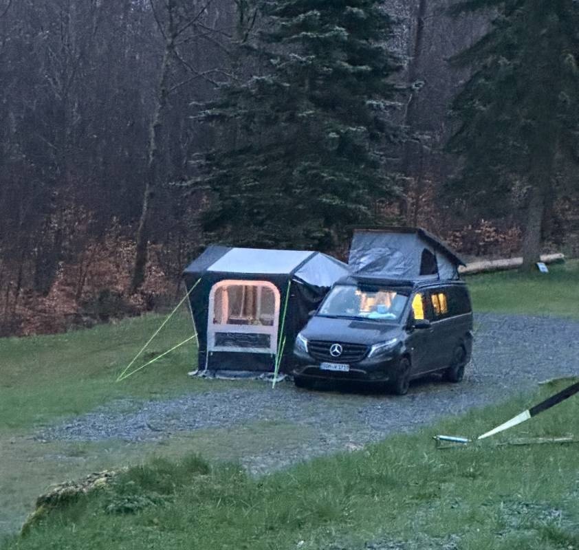 Terrassencamping am Wasserfall — Camping in Bestwig