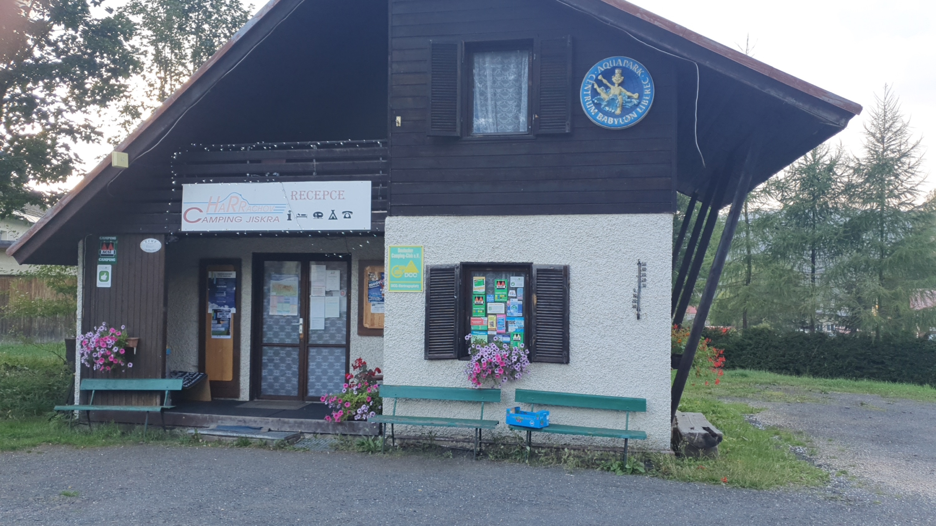 Camping jiskra — Sítio de acampamento in Harrachov v Krkonoších 487