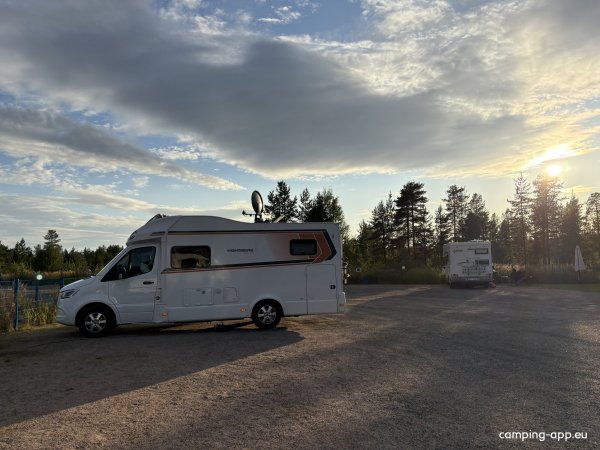 BestPark Rovaniemi Arctic Circle — Foto 2