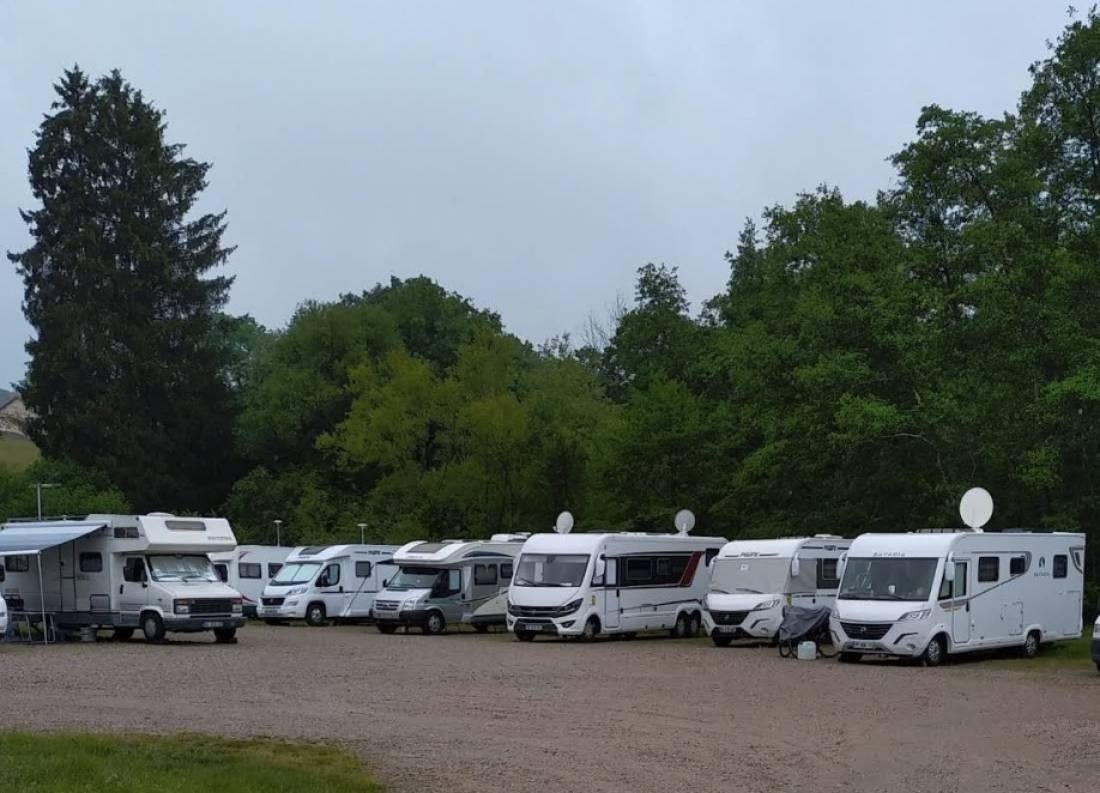 Stellplatz La Vôge-les-Bains — Campervan Site in La Vôge-les-Bains