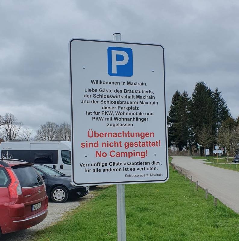 Brauerei Maxlrain — Offentlig parkering in Tuntenhausen
