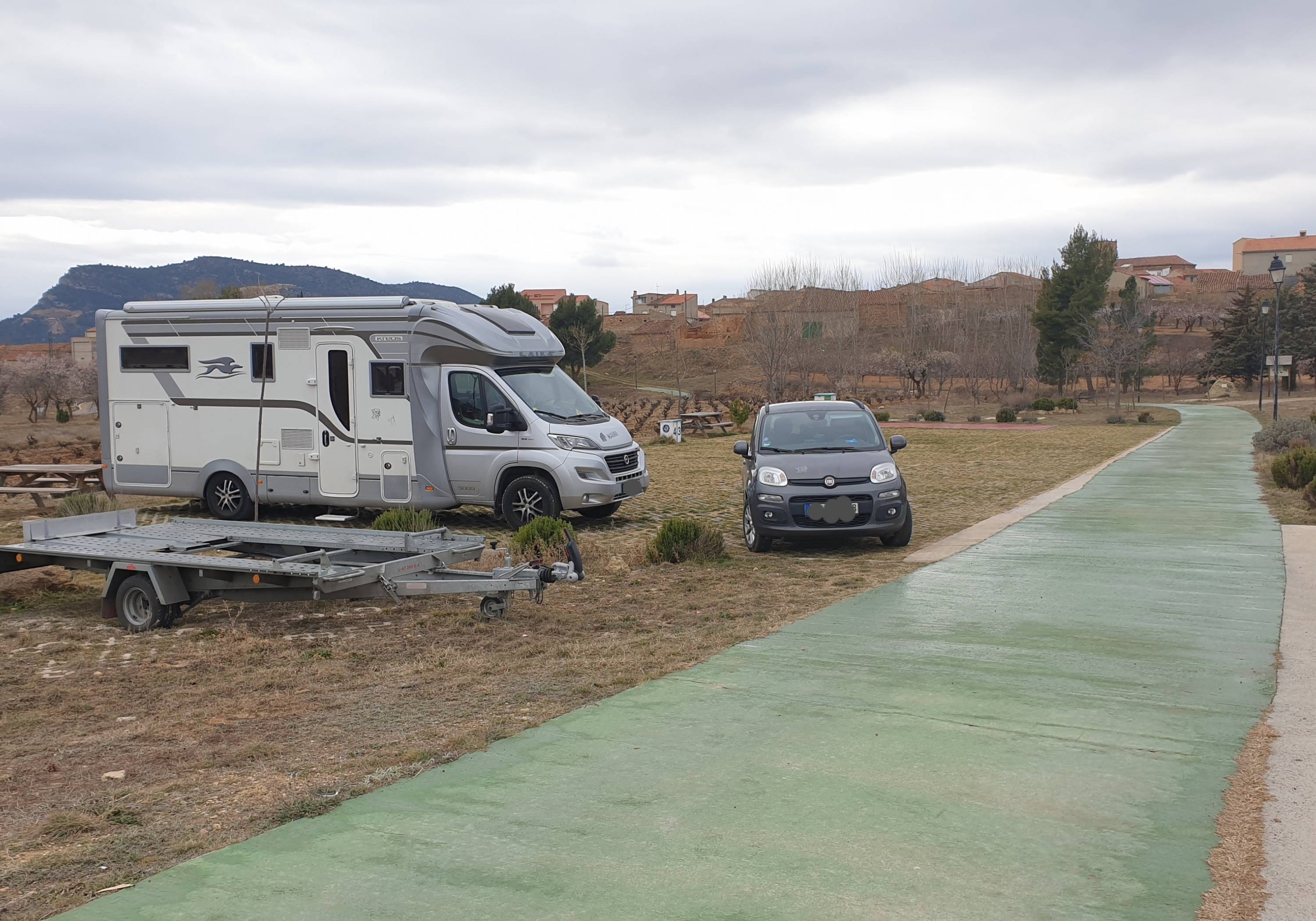 Parking Autocaravans La Rambla - La Yesa — Bobilplass in La Yesa