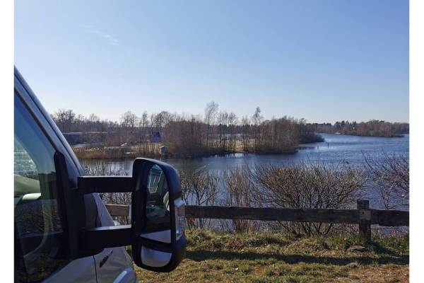 Campingplatz Badeinsel — 露营车营地 in Güster