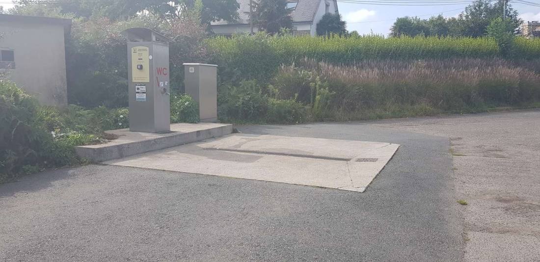 Aire Camping-Car Park — Sítio para autocaravanas in Pont-Aven