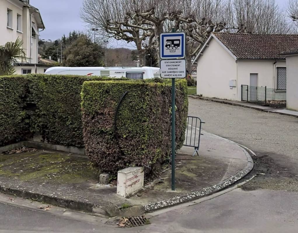 Stellplatz Layrac — Campervan Site in Layrac