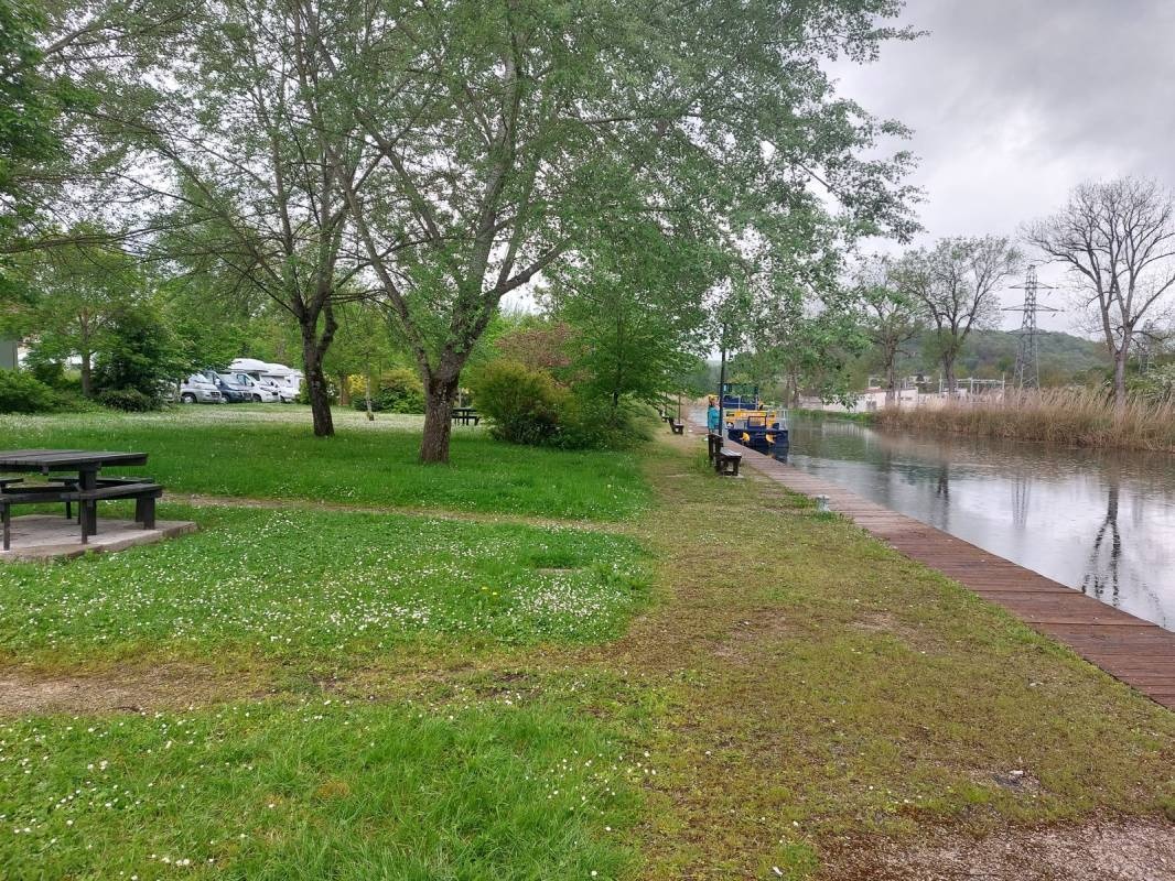 Stellplatz Joinville — Campervan Site in Joinville