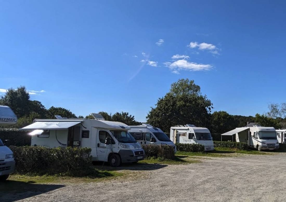 Stellplatz Saint Thégonnec — Bobilplass in Saint-Thégonnec Loc-Eguiner