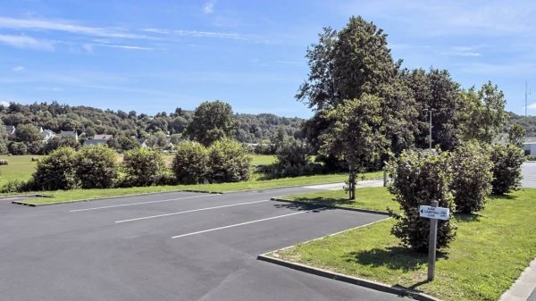 Stellplatz Gavray-sur-Sienne — Photo 2