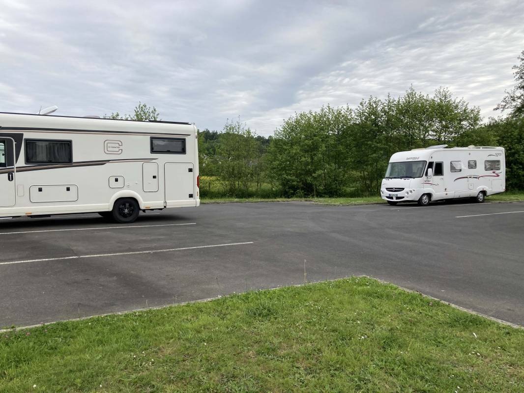Stellplatz Gavray-sur-Sienne — Sítio para autocaravanas in Gavray-sur-Sienne