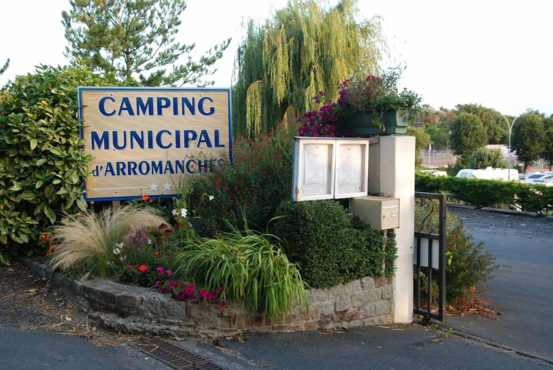 Stellplatz Arromanches-les-Bains — Campervan Site in Arromanches-les-Bains