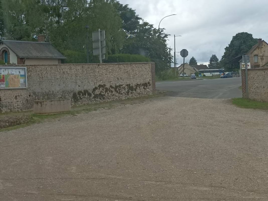 Stellplatz  Brezolles — Місце для кемперів in Brezolles