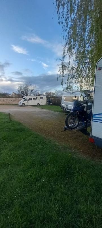 Stellplatz  Brezolles — Aire camping car in Brezolles