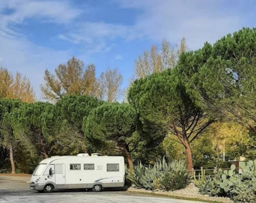 Stellplatz Espéraza — Camperplads in Espéraza