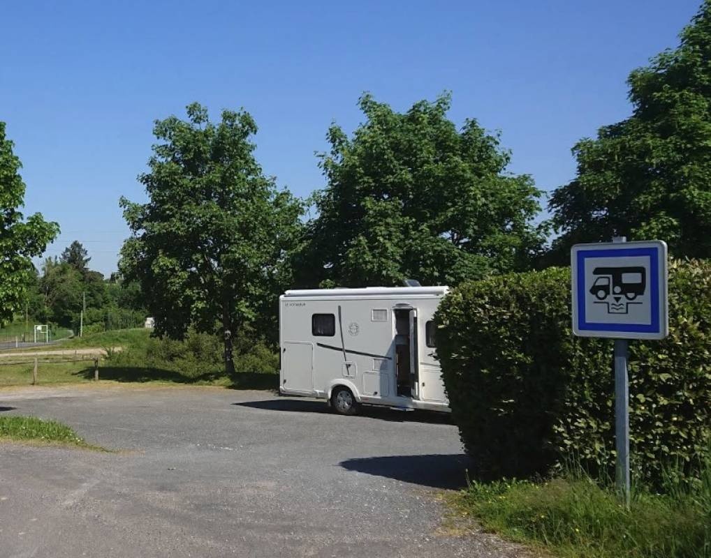 Stellplatz Dampniat — Ställplats in Dampniat