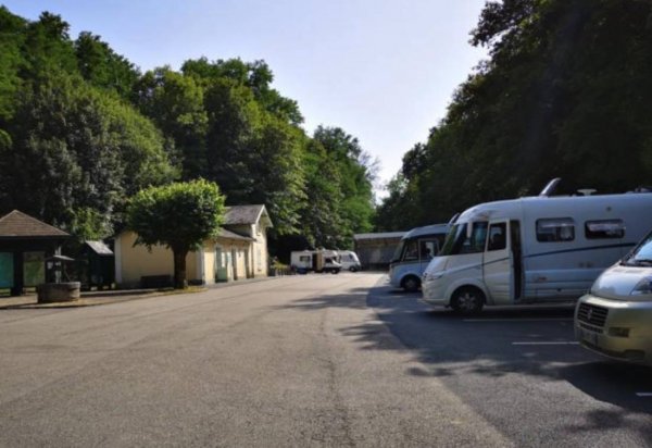 Stellplatz Uzerche — Photo 5