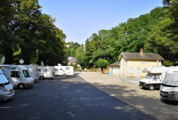 Stellplatz Uzerche — Photo 4