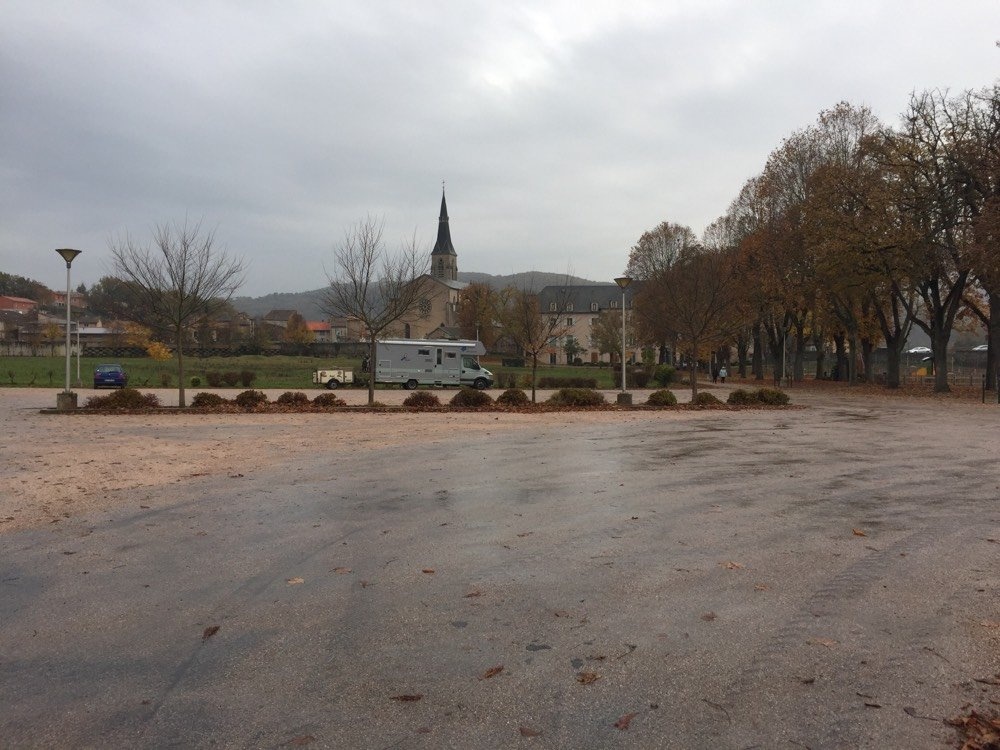 Stellplatz Vabres l'Abbaye — Місце для кемперів in Vabres-l'Abbaye