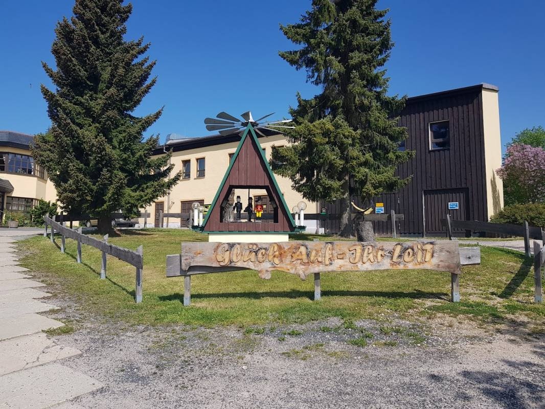 Naturcamping Forstmeister — Campingplatz in Schönheide