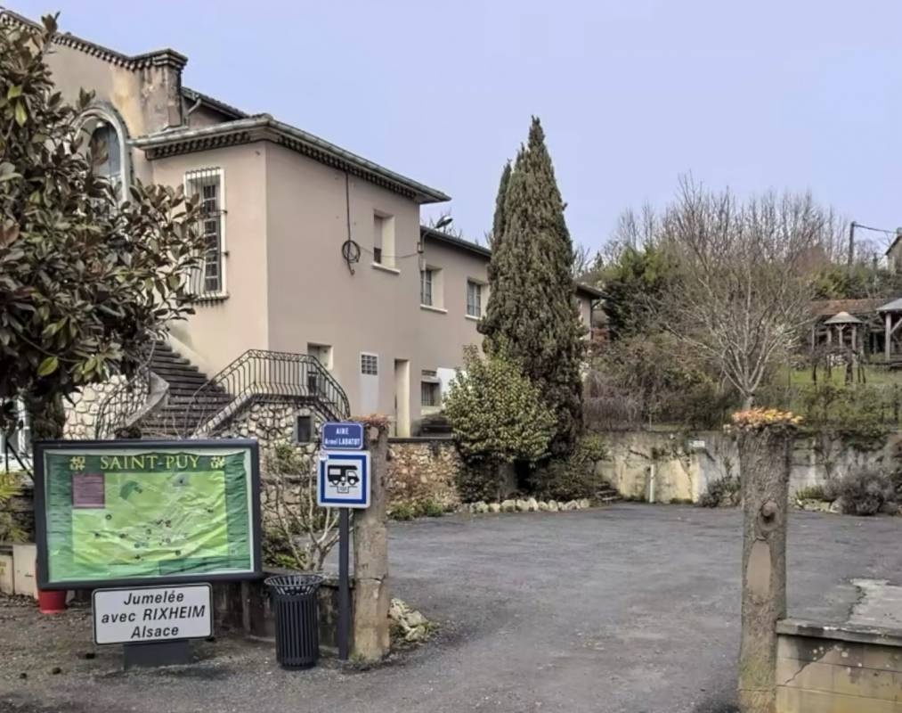 Stellplatz Saint-Puy — Sítio para autocaravanas in Saint-Puy