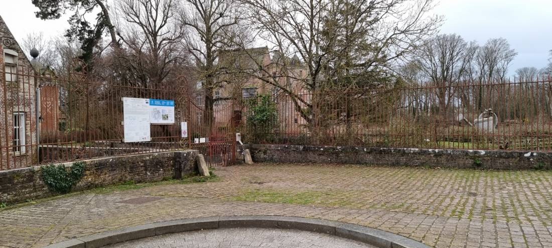 Stellplatz Esquelbecq — Camperplads in Esquelbecq