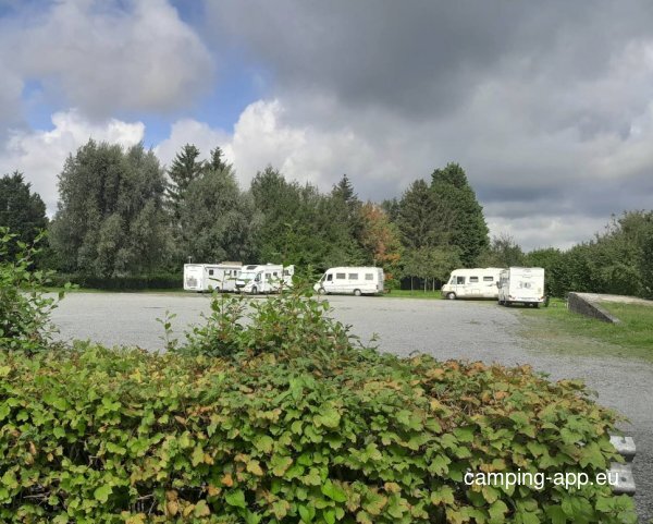Stellplatz Catillon-sur-Sambre — Photo 4