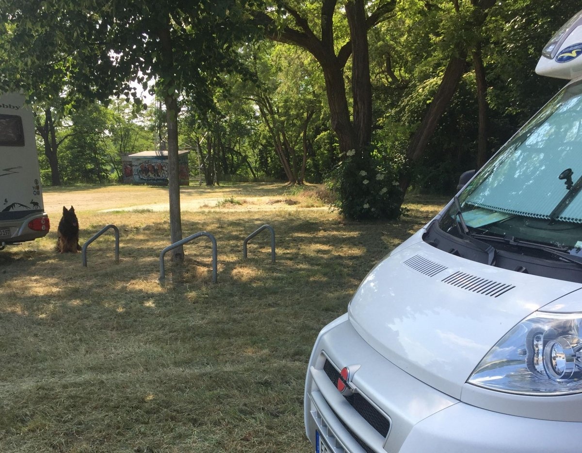 Übernachtungsparkplatz am Schützenplatz Bautzen — Parkeringsplass in Bautzen
