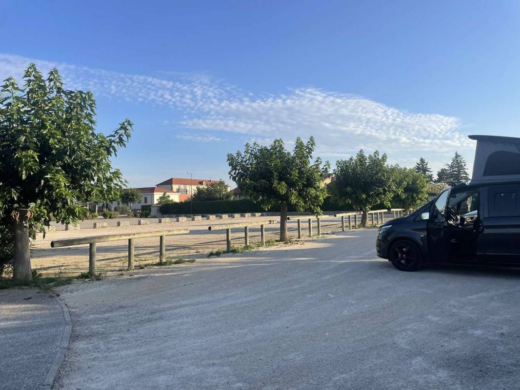 Stellplatz Beausemblant — Area di sosta in Beausemblant
