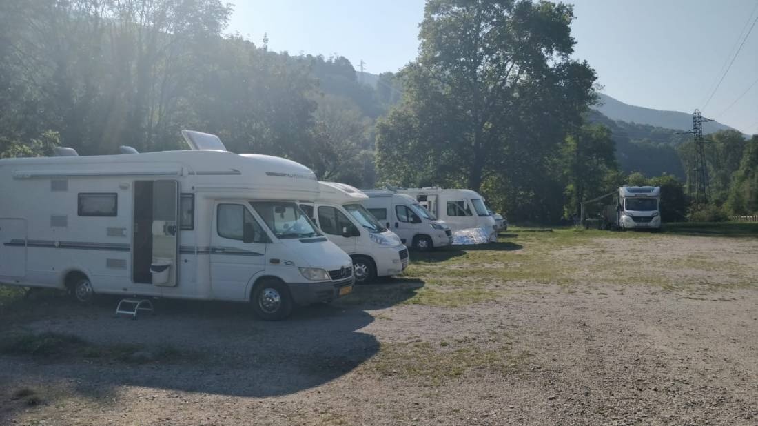 Stellplatz Serrières-en-Chautagne — Area Autocaravanas in Serrières-en-Chautagne