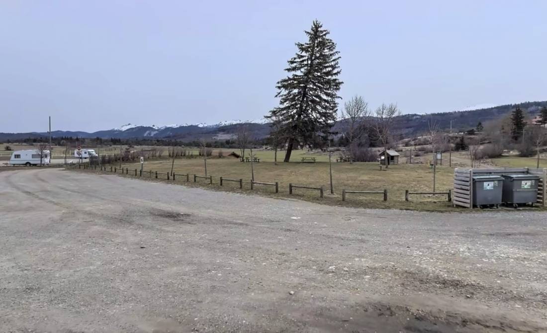 WoMo Stellplatz Vassieux en Vercors — Місце для кемперів in Vassieux-en-Vercors
