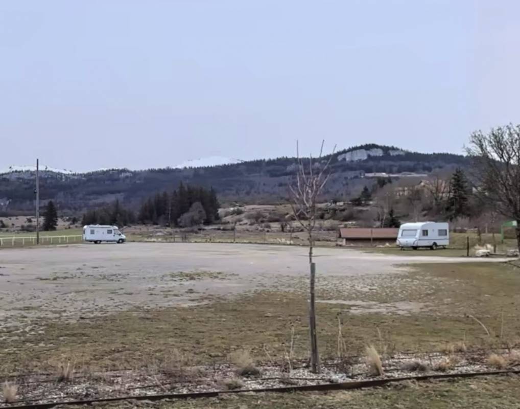 Stellplatz Vassieux-en-Vercors — Camperplaats in Vassieux-en-Vercors