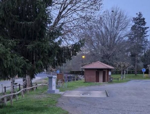 Stellplatz Pageas — Photo 3