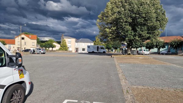 WoMo Stellplatz Bessines-sur-Gartempe