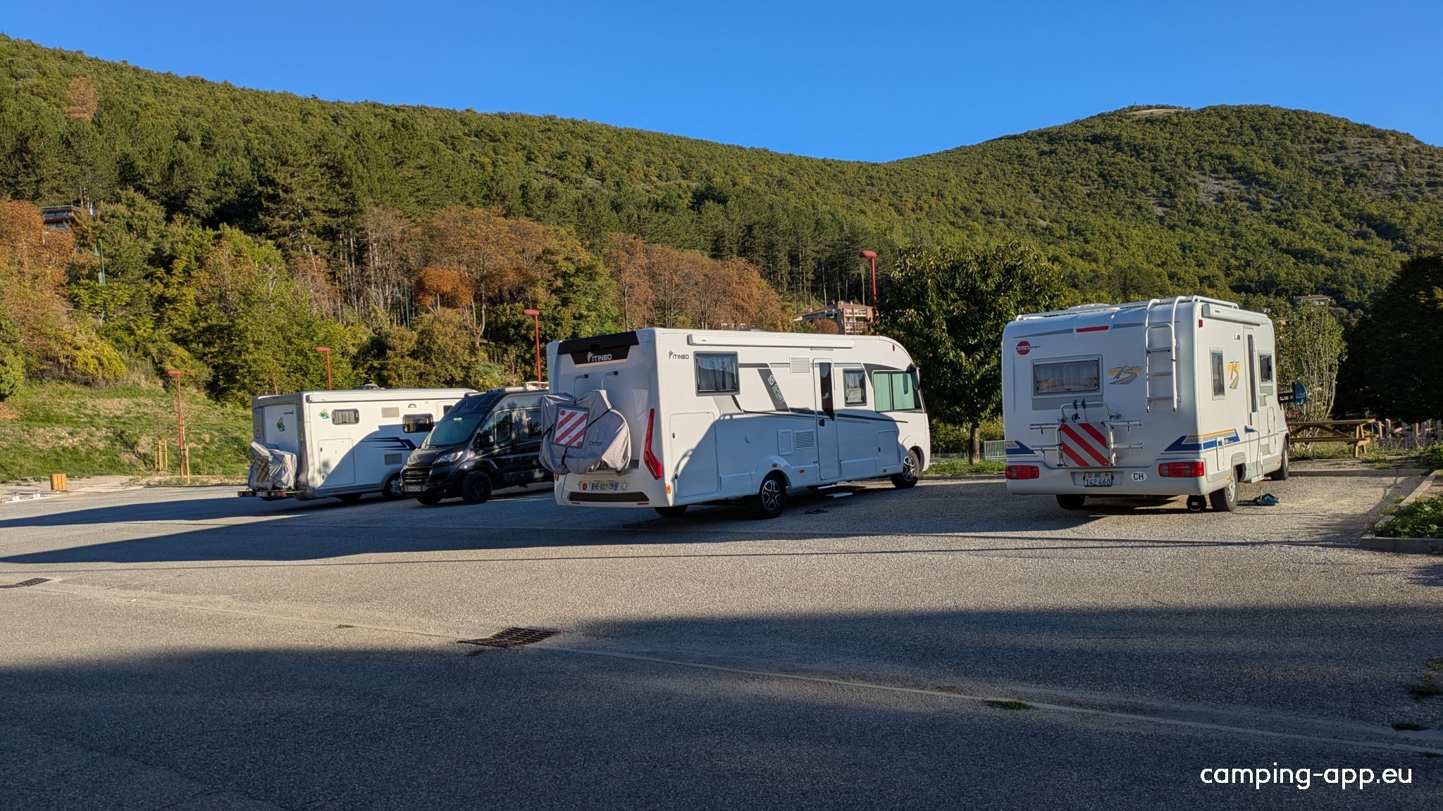 Stellplatz Banon — Bobilplass in Banon
