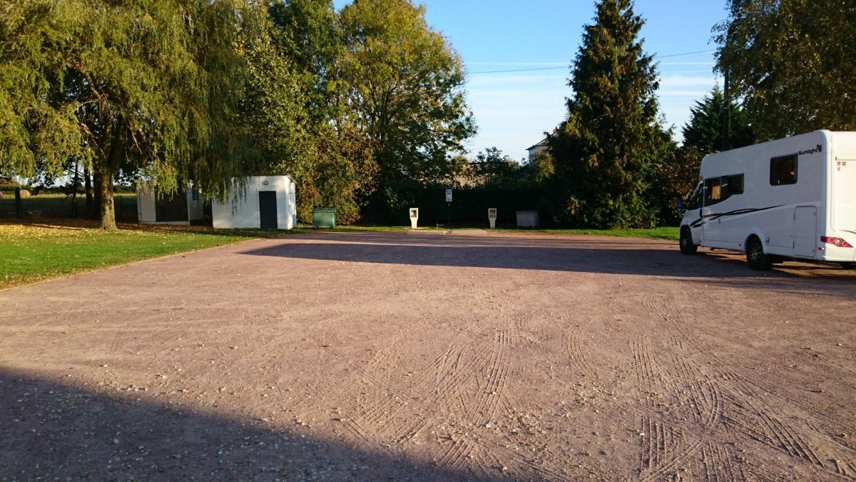 Stellplatz Buchy — Sp. parking dla kamperów in Buchy