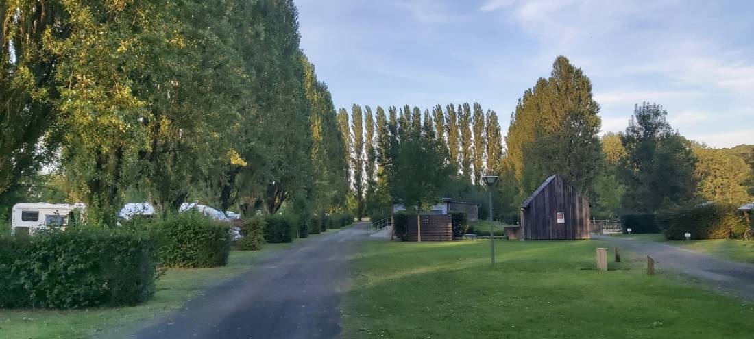 Camping de la Blardière ** — 露营地 in Rigny-Ussé